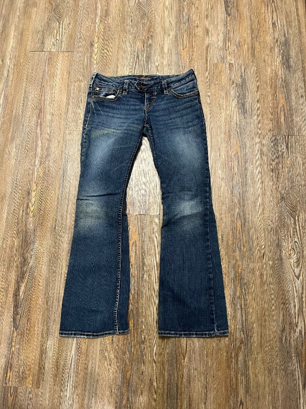 Silver Jeans - Women Size 30x30 - Tuesday - Slim Bootcut - Low Rise Waist